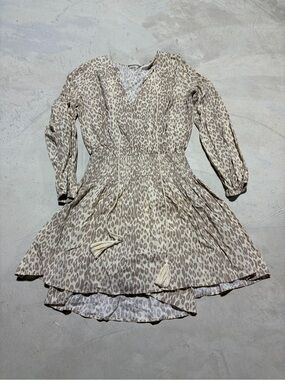 Girl and the sun Neutral Leopard Print Long Sleeve Dress small